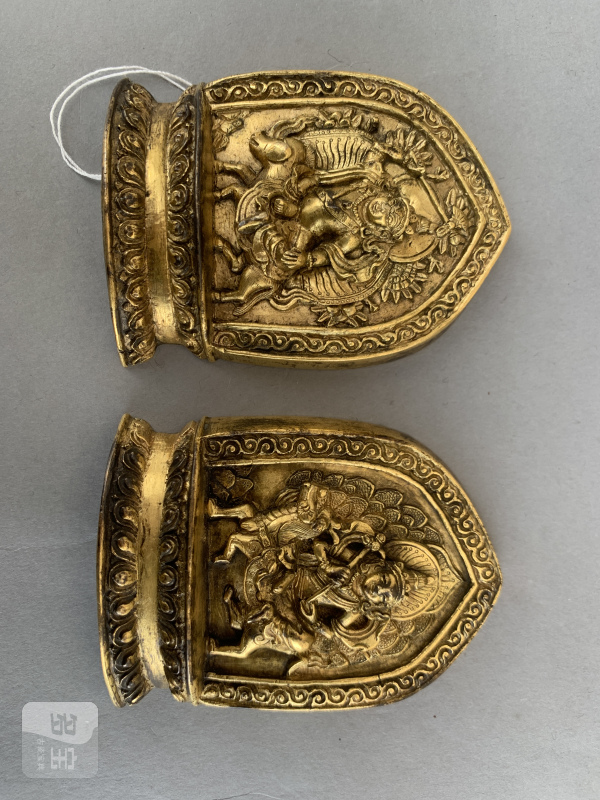 TWO FINE AND RARE GILT-BRONZE AMULETS - 图6
